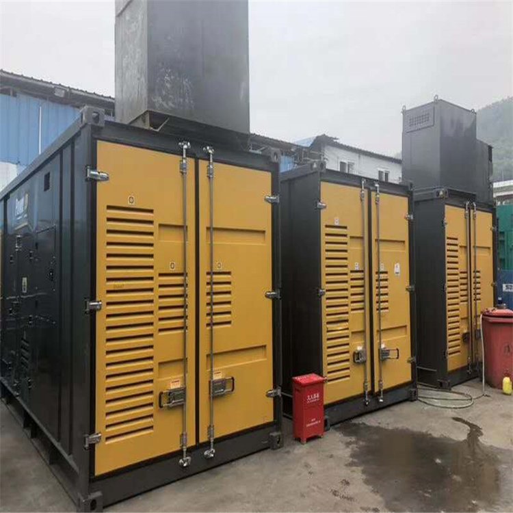 秀山温度变化对不同类型欠压保护装置的可靠性影响有何差异？