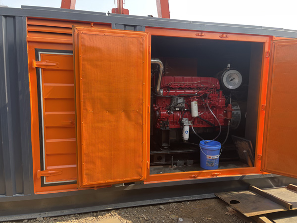 秀山柴油发电机组在高温环境下运行时需要注意哪些问题？